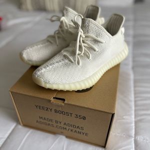 Yeezy boost 350 Triple White
